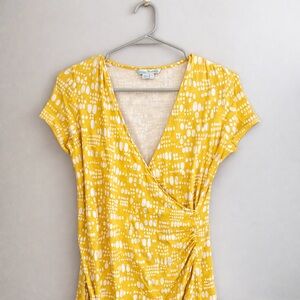 Boden yellow and white spotty crossover stretch jersey top | size 8